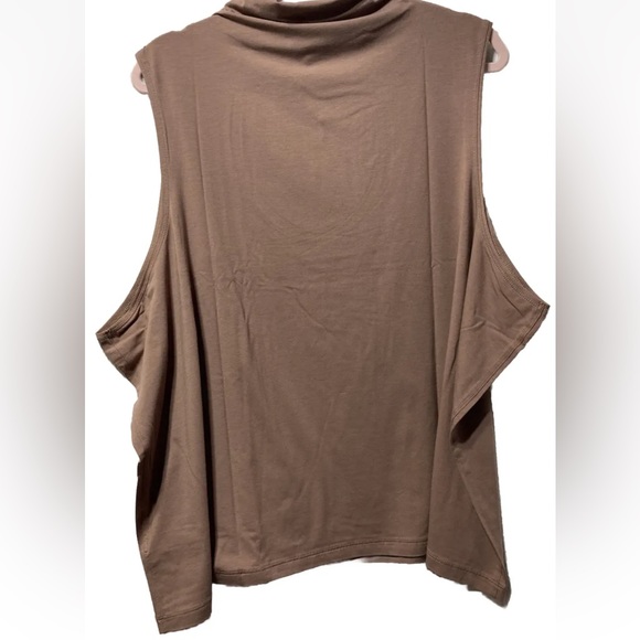 Athleta 3x Outbound II Tank - Rustic Beige - So Versatile! New With Tags - Picture 6 of 8